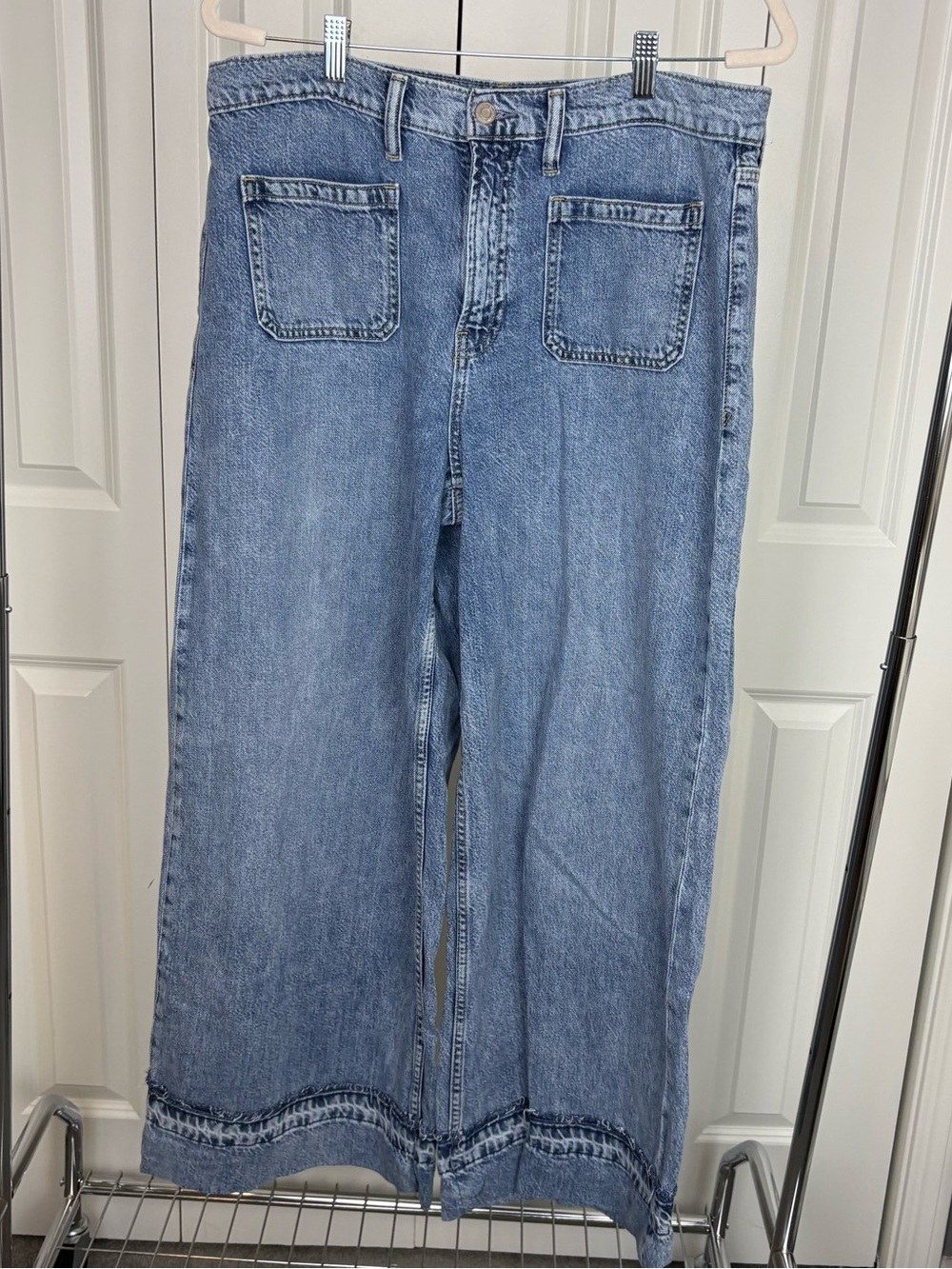 GAP Baggy Wide Leg Midrise Jeans in Ultrasoft Denim